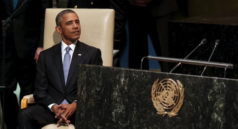 U.S. President Barack Obama sits while being introduced to address the United Nations General Assembly in New York September 28, 2015. REUTERS/Kevin Lamarque