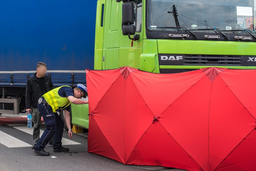 Łódź. Potrącenie rowerzystki. Żona zginęła na oczach męża