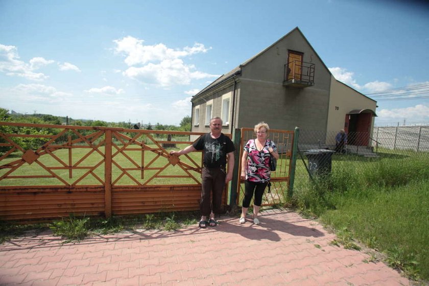 Kielce dom na środku ulicy Skrajnej