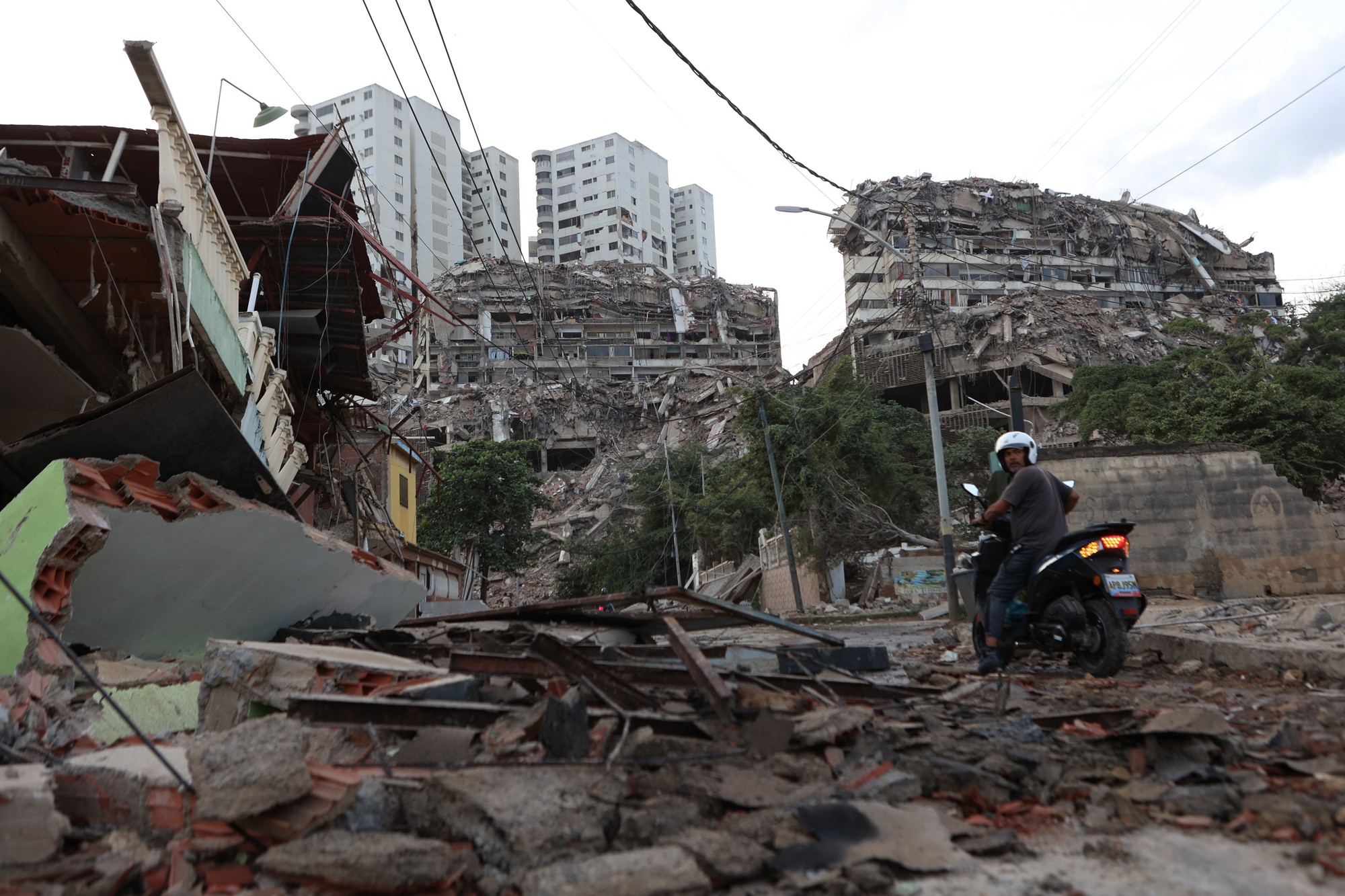 Venezuelu zasiahli dve silné zemetrasenia.