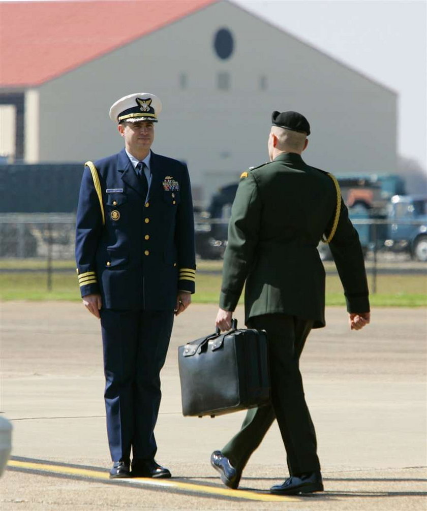 Tym odpala się atomówki. Obama to przywiózł