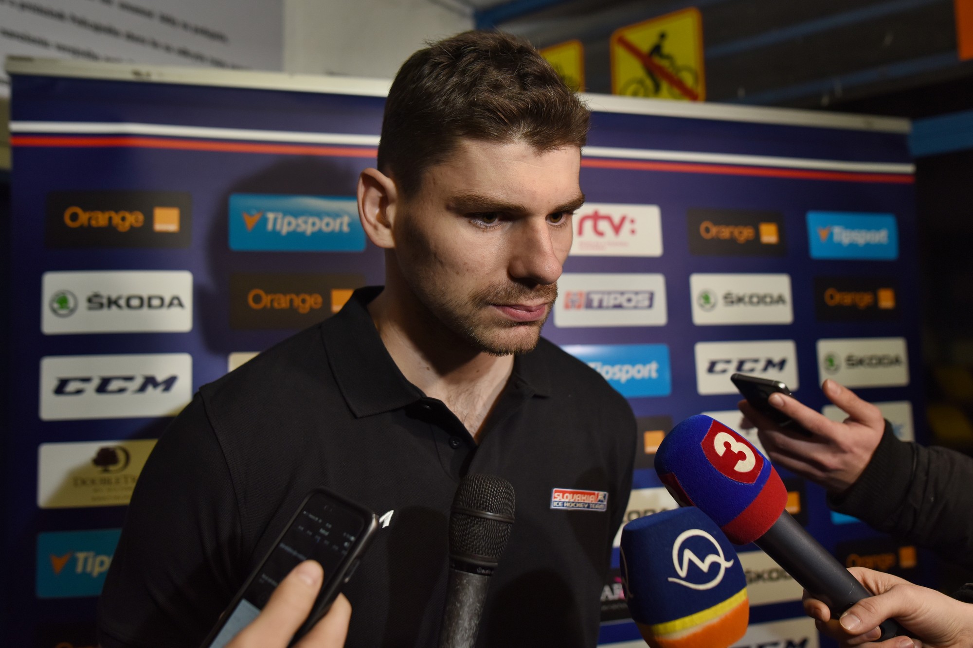Slovenský hokejista Juraj Valach.