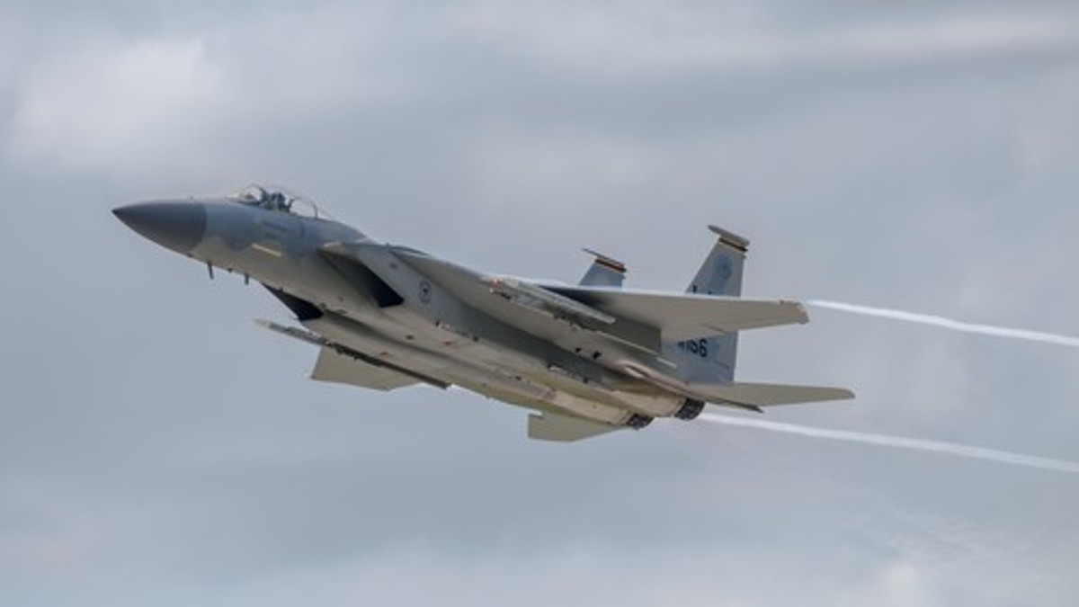 F-15