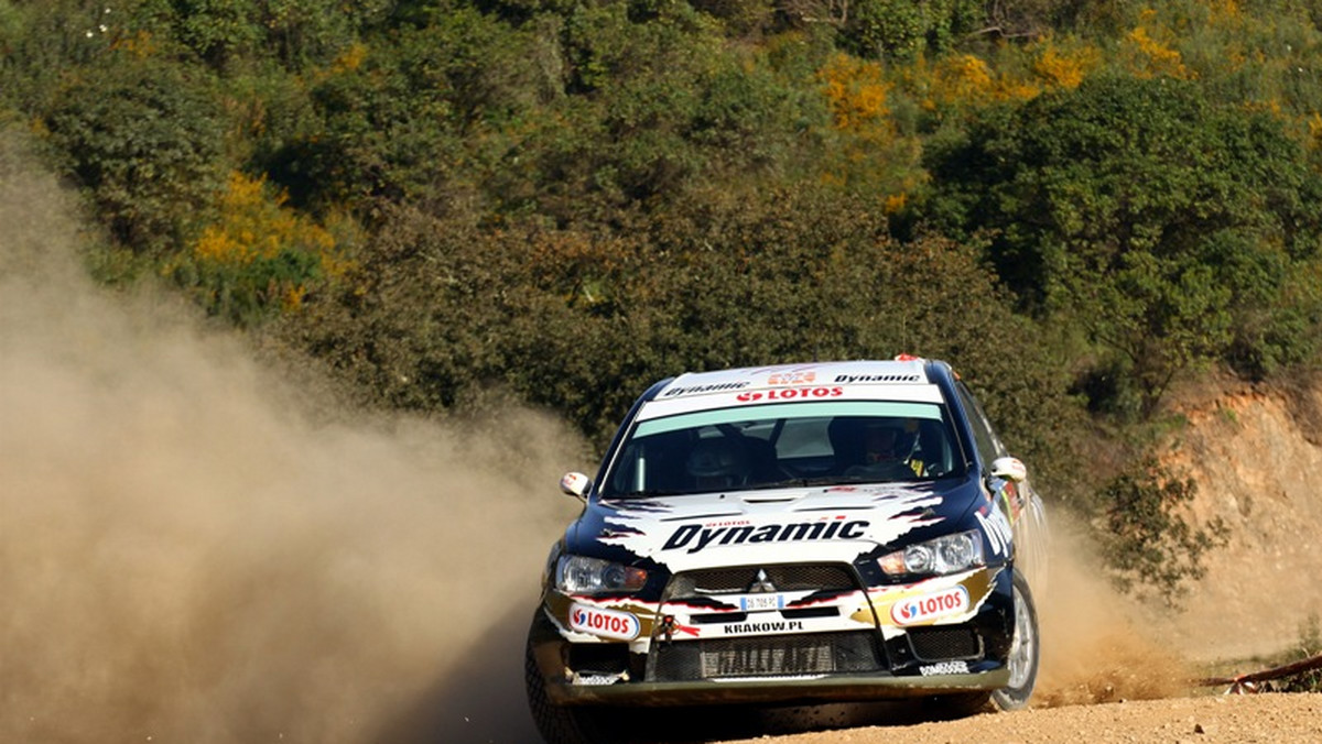 Michał Kościuszko i Maciek Szczepaniak reprezentujący barwy Lotos Dynamic Rally Team po przejechaniu 4 pierwszych odcinków specjalnych Rajdu Monte Carlo prowadzą w klasyfikacji PWRC a także, pozostawiając w tyle 15 N-Grupowych Lancerów i Subaru, są liderami klasyfikacji samochodów grupy N.