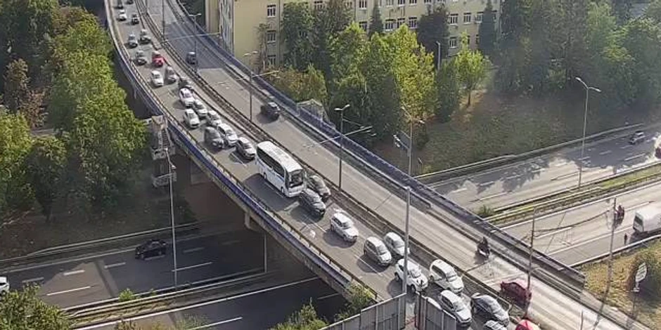 Gužva na Plavom mostu