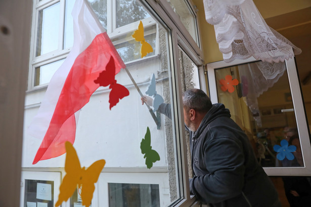 Złe traktowanie niestrajkujących nauczycieli. Do kuratoriów oświaty docierają pierwsze sygnały