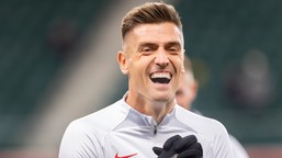 krzysztof piątek strzela i asystuje w lidze katarskiej. 30-latek zgłasza akces do kadry