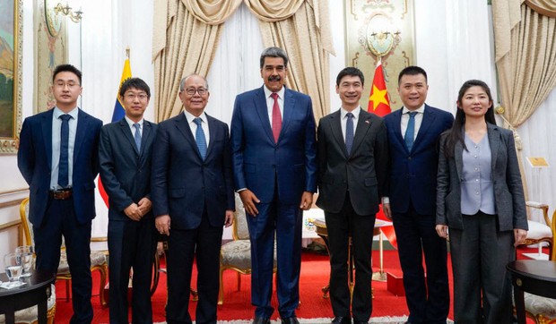 Nikolas Maduro sa kineskom delegacijom pred hapšenje