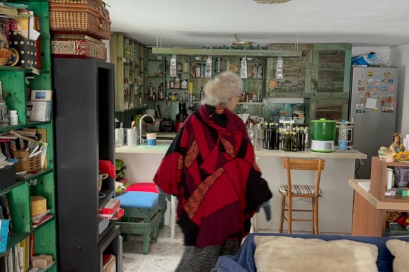 POMAŽE KOD ANEMIJE, KRVNOG PRITISKA I IMUNITETA Poznata Srpkinja pobedila rak, a sada se kune u ovaj napitak: Potrebno je samo četiri sastojka