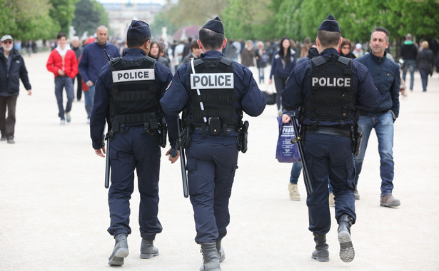 Francuskie nastolatki planowały zamach w Paryżu. Dziewczyny usłyszały zarzuty