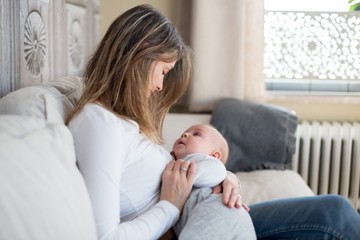 Beszedhetem az antibiotikumot szoptatás alatt? Az orvos válaszol