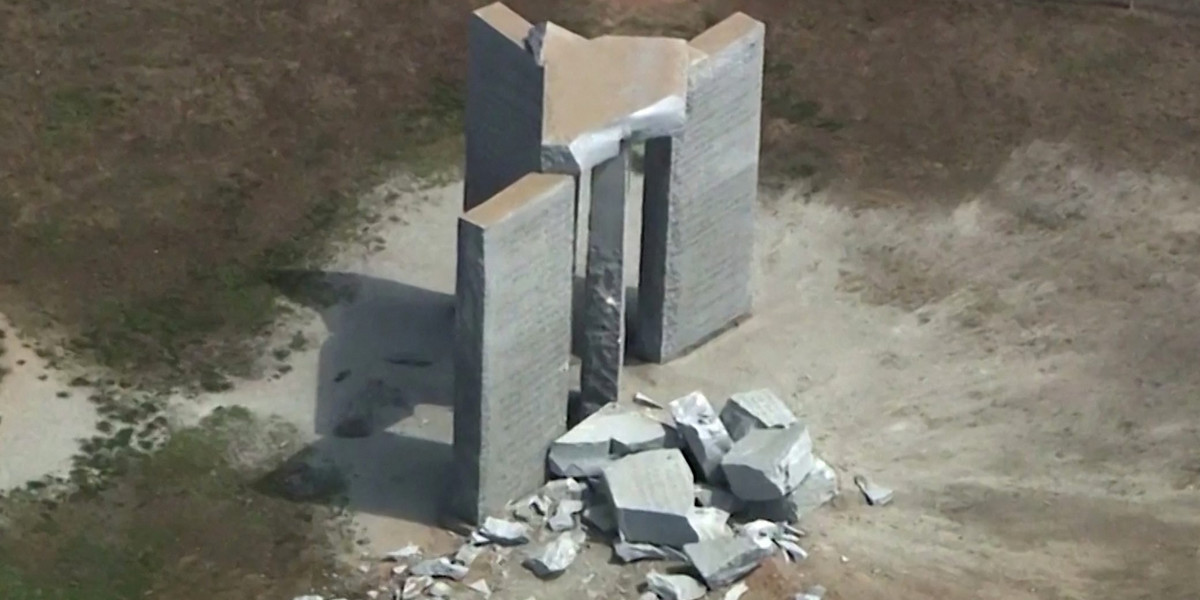 Próba wysadzenia "amerykańskiego Stonehenge". Eksplozja naruszyła pomnik.
