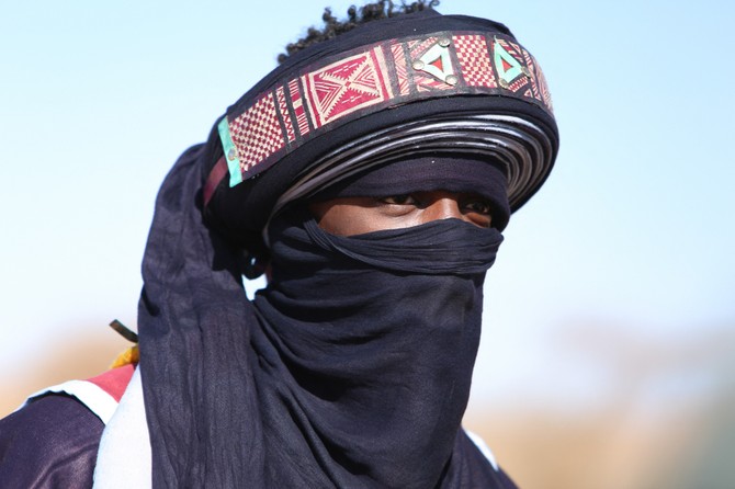 Muškarci u plemenu Tuareg su zabrađeni, a žene glavne