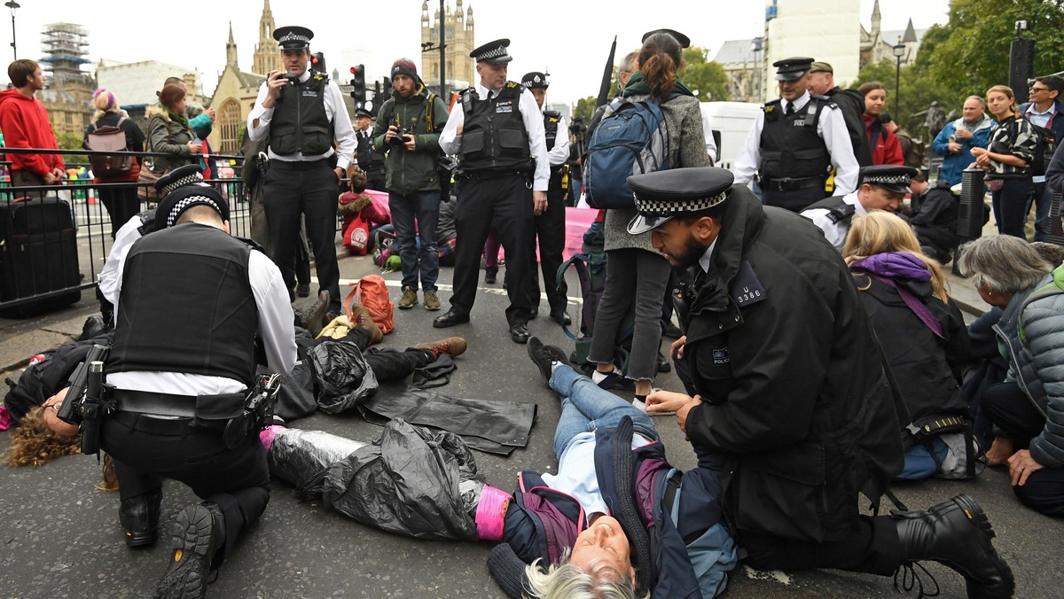 epa07903186 - BRITAIN EXTINCTION REBELLION PROTESTS (Extinction Rebellion protests in London)