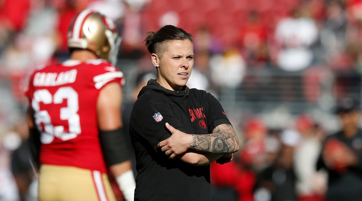 Katie Sowers a San Francisco 49ers szakmai stábját erősíti. /Fotó: Getty Images