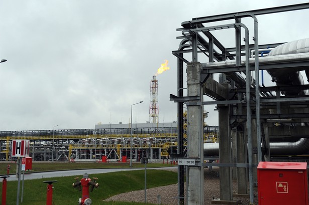 Terminal LNG w Świnoujściu fot. (zuz) PAP/Marcin Bielecki