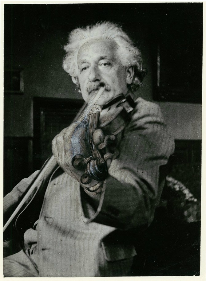 Albert Ajnštajn