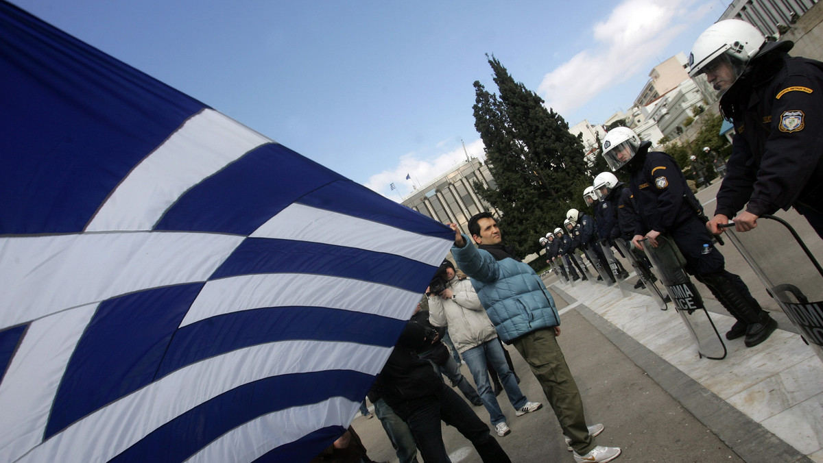 Ateny były dziś sparaliżowane przez strajk pracowników metra i komunikacji autobusowej. Powodem strajku jest wprowadzony w życie rządowy program restrukturyzacji przedsiębiorstw transportu publicznego w stolicy Grecji.