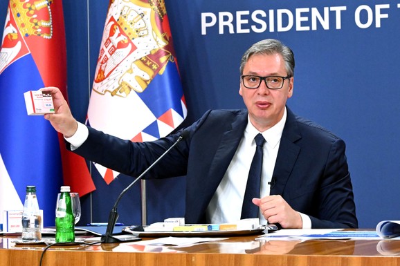 (VIDEO) OVO JE SPISAK LEKOVA KOJIMA ĆE CENE BITI NIŽE Vučić o novim merama: Lista onih na recept se širi, smanjuju se doplate