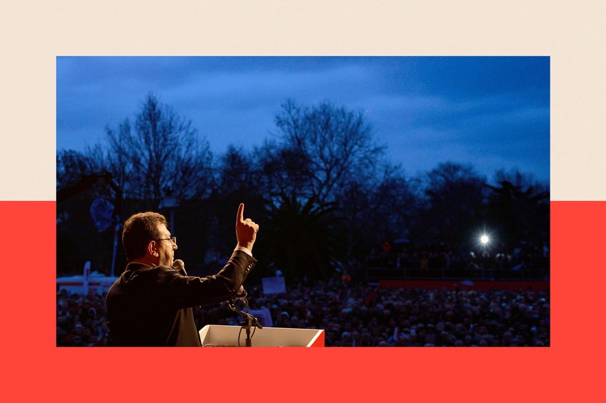 Ekrem Imamoglu se doživljava kao Erdoganov najjači rival za položaj predsednika | Foto: YASIN AKGUL/AFP via Getty Images