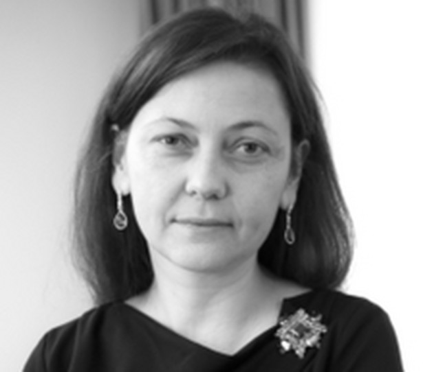 prof. Monika Zbrojewska