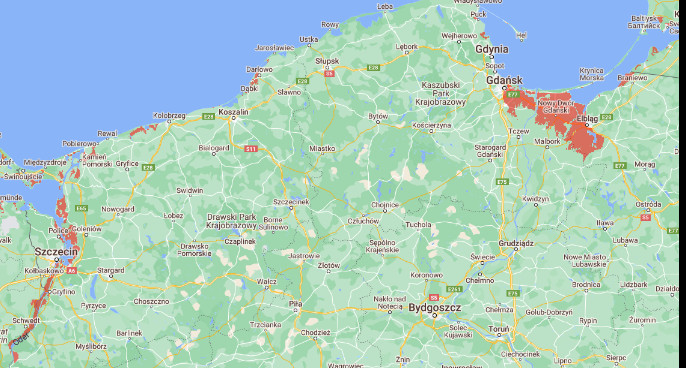 Na czerwono zaznaczono tereny, które zgodnie z prognozami Climate Central do 2100 znajdą się pod wodą. W największym niebezpieczeństwie znajduje się teren między Gdańskiem i Elblągiem oraz okolice Szczecina.