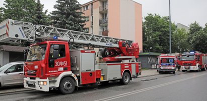 Pożar w bloku na Dąbrowie w Łodzi. Są ranni