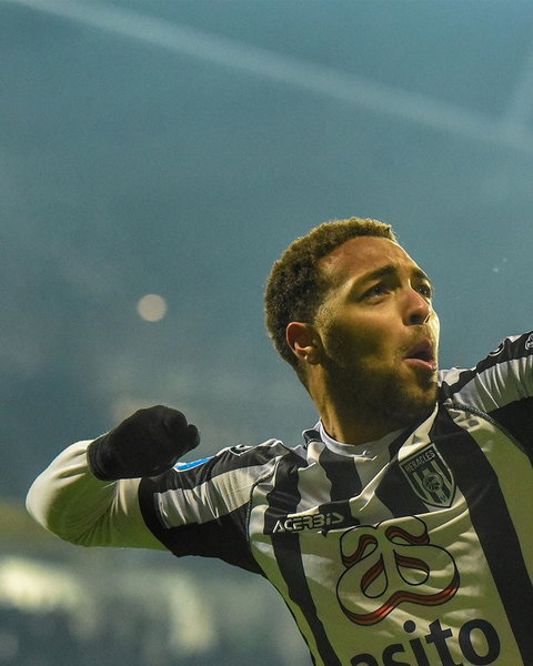 Cyriel Dessers scored 15 goals in the Eredivisie last season (Instagram/Heracles Almelo)