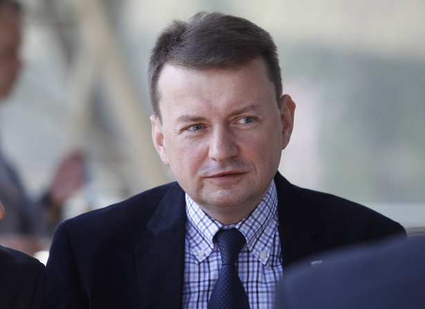 Mariusz Błaszczak przyznał, że choć kwestia nowej konstytucji jest ważna, to nie jest dla PiS priorytetem