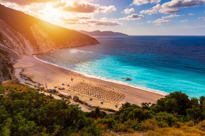 Plaža Mirtos na Kefaliniji i nezaboravan zalazak sunca