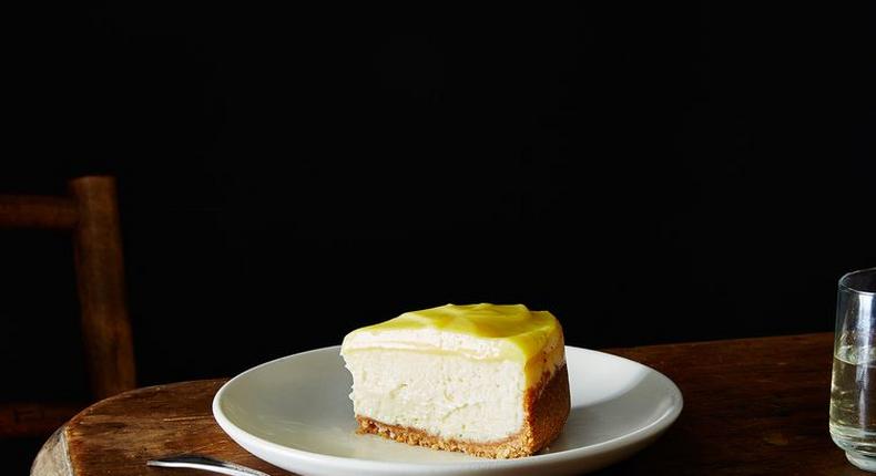 lemon-bar-cheesecake