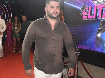 "NIKAD GORE FALSIFIKOVANA DIPLOMA, GREŠKE U SLOVIMA, pogrešni rektor i naziv!" Asmin Durdžić i njegov otac na meti profesora matematike