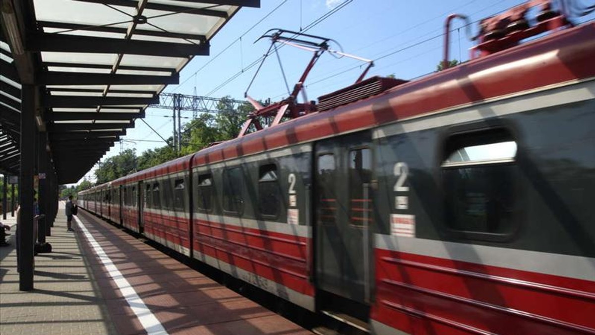 Aby podnieść atrakcyjność kolei metropolitalnej, urzędnicy zastanawiają się nad otworzeniem przedszkola na dworcu.