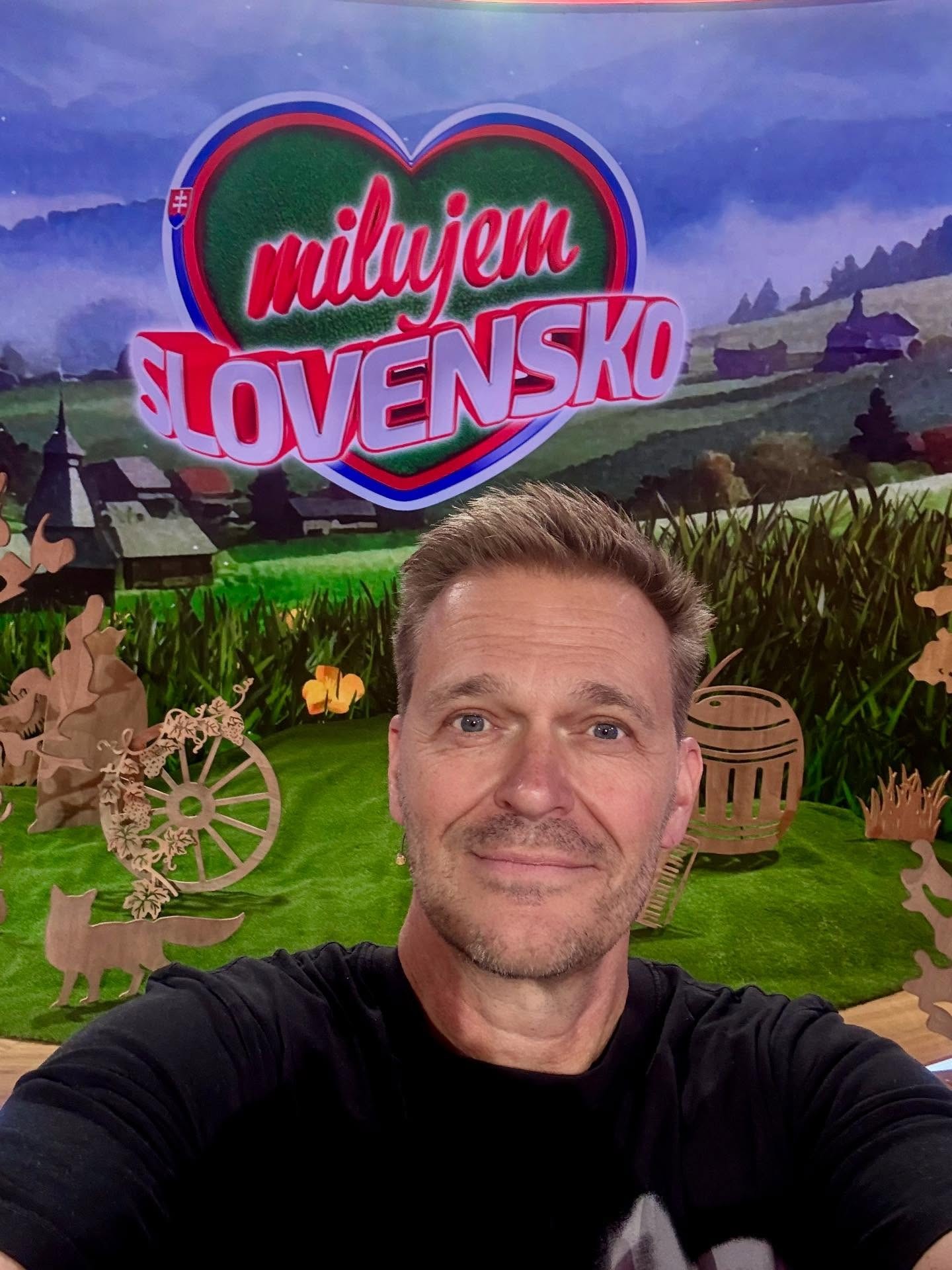 Martin Nikodým ukázal nový šat šou Milujem Slovensko. 