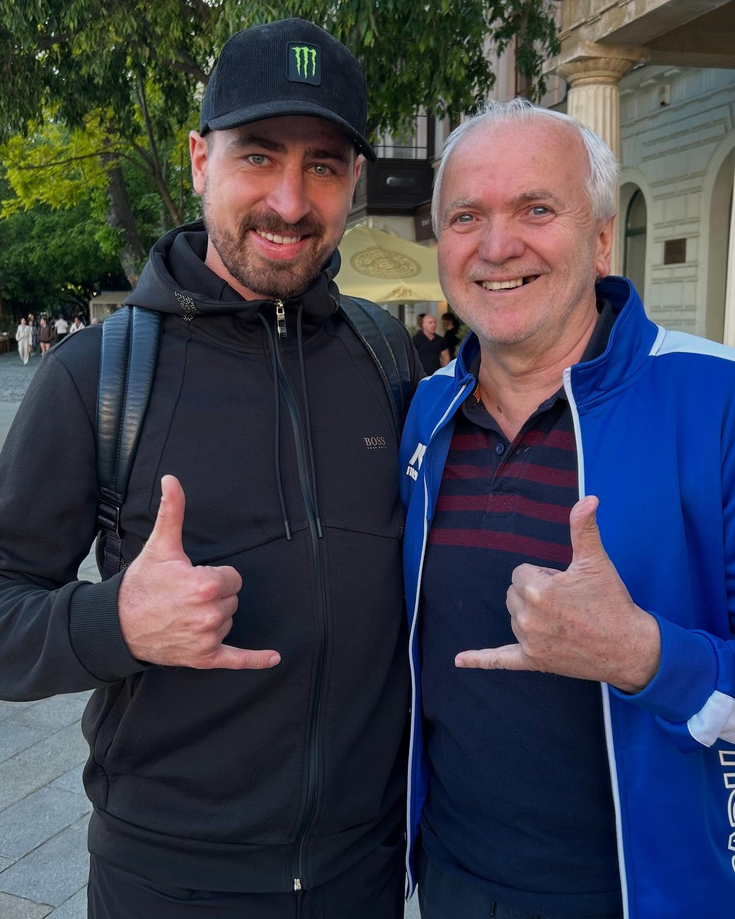 Cyklista Peter Sagan a jeho bývalý manažér Jozef Korbel.