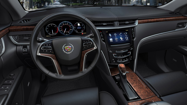 Cadillac XTS: większy niż CTS