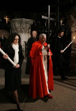 VATICAN-POPE-EASTER-GOOD FRIDAY