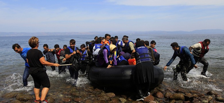 Masowa ewakuacja imigrantów z greckiego Lesbos