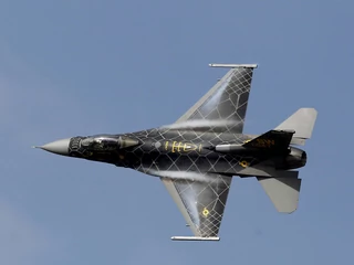 Amerykańskie F-16 nie są cudowną bronią, ale mogą transportować niemal wszystkie nowoczesne pociski.
