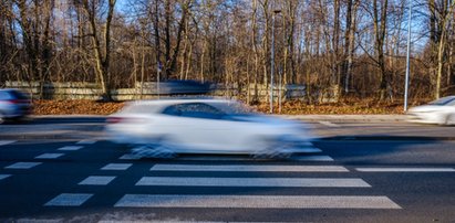 Koszmar na pasach. Auto potrąciło 16-latkę