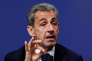Były prezydent Francji Sarkozy skazany na rok pozbawienia wolności