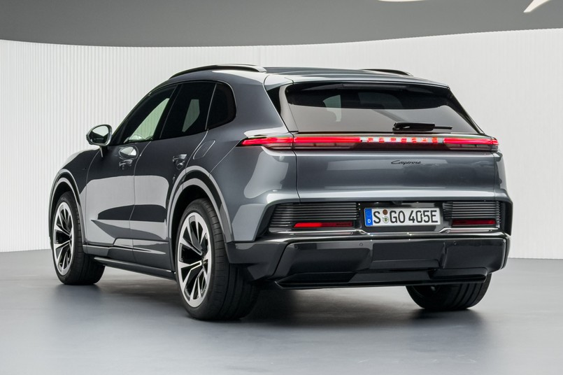 Porsche Cayenne Electric
