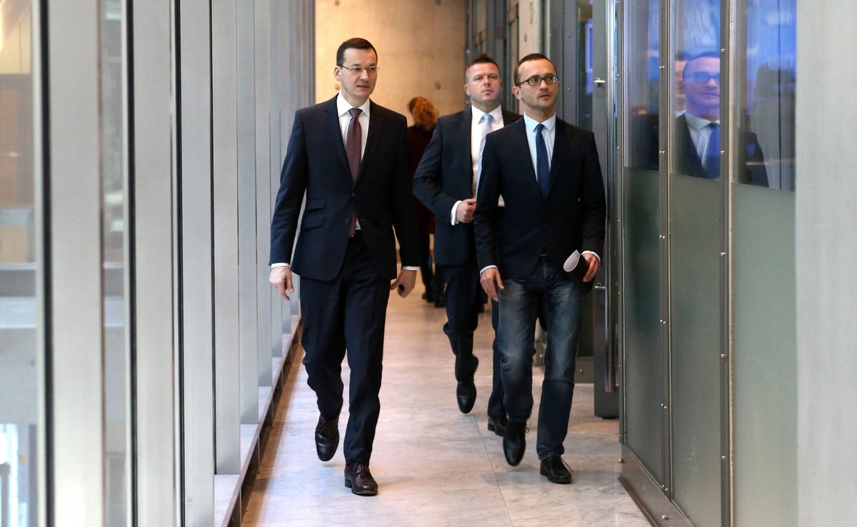 Morawiecki: Pracujemy nad nową wersją podatku handlowego