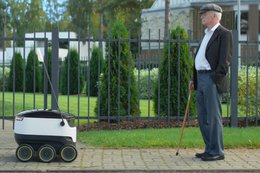 Poczcie i kurierom rośnie konkurencja. Roboty wkraczają na rynek przesyłek