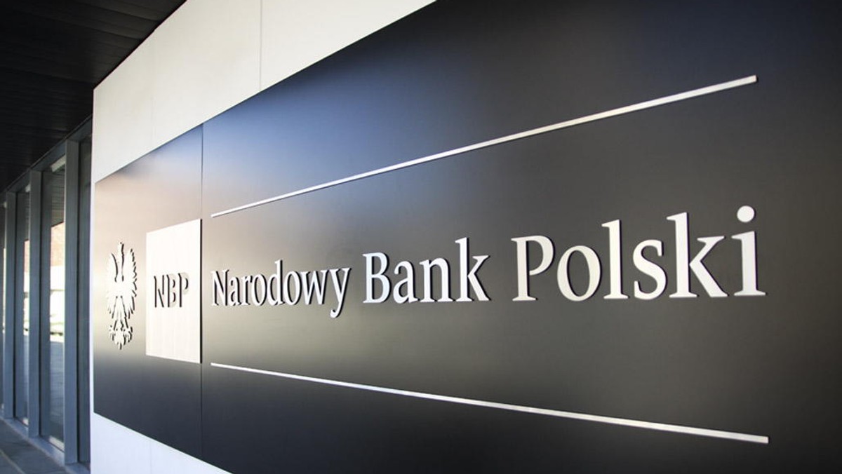 Najwyższa Izba Kontroli pozytywnie oceniła zarządzanie przez NBP rezerwami walutowymi w latach 2009-2013 i uważa, że obecnie bank centralny powinien stabilizować ich poziom, aby minimalizować niekorzystny wpływ nadpłynności sektora bankowego na politykę pieniężną.