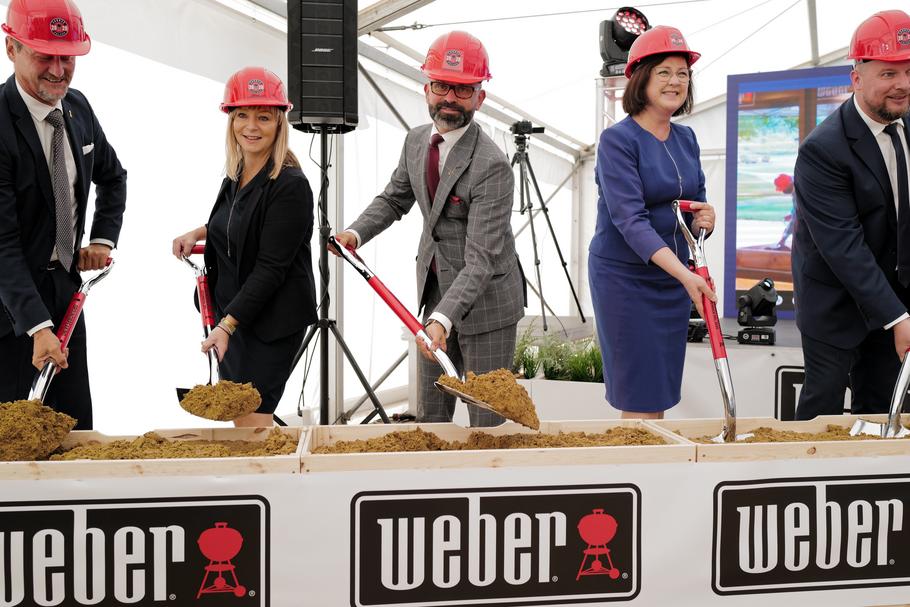 Uroczystość rozpoczęcia budowy pierwszej w Polsce fabryki firmy Weber-Stephen Products w zabrzańskiej strefie ekonomicznej