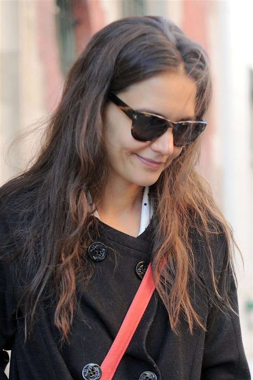 Mama Katie Holmes