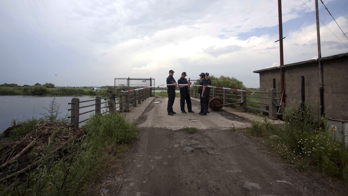 Dwa niewielkie samoloty typu Cessna zderzyły się w środę około południa w okolicy Radomia. Dwie osoby zginęły, dwie odniosły lekkie obrażenia - poinformowała rzeczniczka mazowieckiej policji Alicja Śledziona.