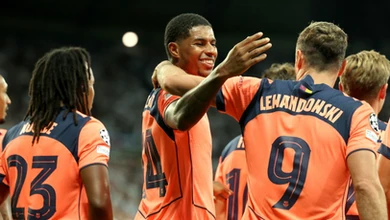 Liga Mistrzów. Lewandowski pierwszy raz w podstawowym składzie Barcelony, ale gole strzelał Rashford
