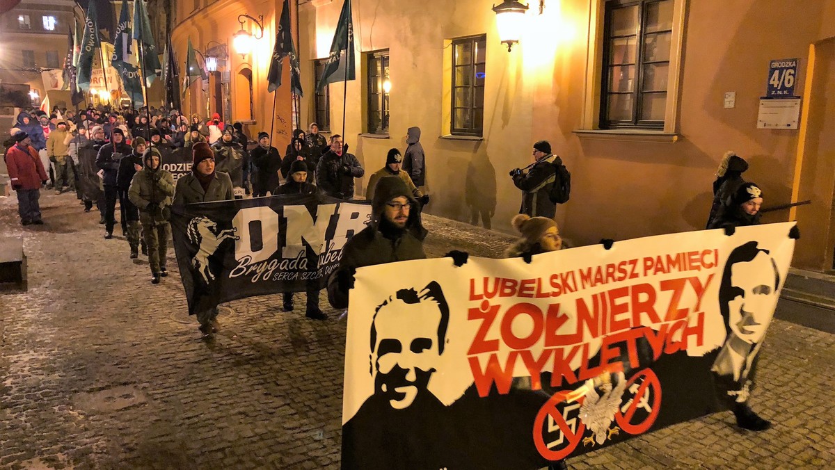 Po raz siódmy ulicami Lublina przeszedł Lubelski Marsz Pamięci Żołnierzy Wyklętych organizowany przez Obóz Narodowo-Radykalny. Na trasie doszło do przepychanek między narodowcami a Obywatelami RP. Musiała interweniować policja.